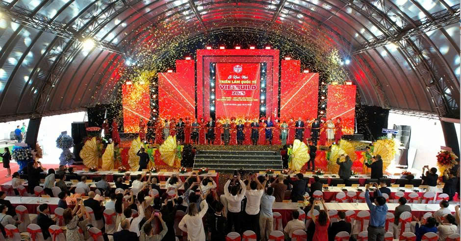 UUVIET SOLUTIONS TIÊN PHONG NÂNG TẦM KHÔNG GIAN SỐNG TẠI VIETBUILD 2025 VỚI BỘ SƯU TẬP THIẾT BỊ PHÒNG TẮM CÔNG NGHỆ CAO INNOCI