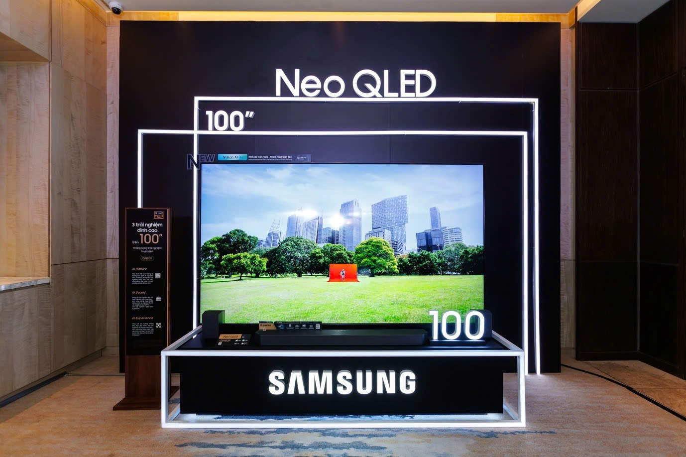 Tận hưởng trọn vẹn FIFA Club World Cup với Samsung AI TV 100 inch 