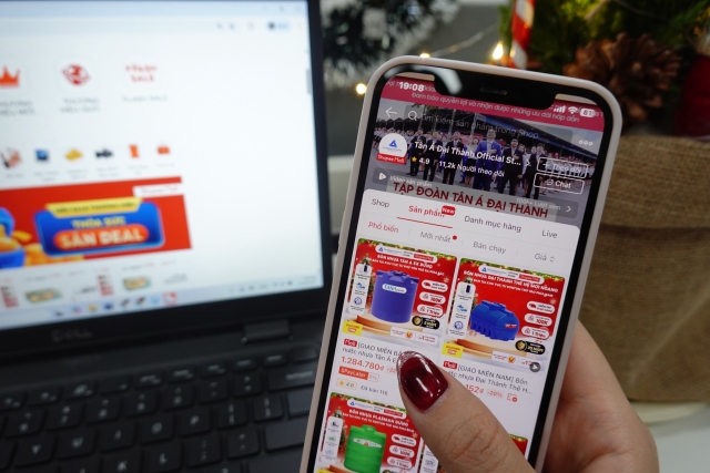 Bài toán tái cấu trúc kênh bán của doanh nghiệp Việt trong làn sóng thương mại điện tửBài toán tái cấu trúc kênh bán của doanh nghiệp Việt trong làn sóng thương mại điện tử