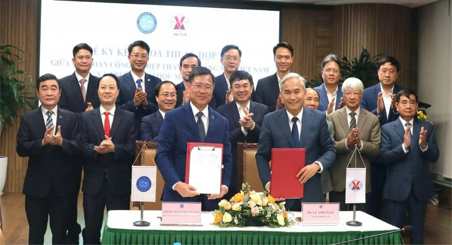 Tập đoàn Công nghiệp Than - Khoáng sản Việt Nam và Trường Đại học Mỏ - Địa chất ký thỏa thuận hợp tác (giai đoạn 2025-2030)